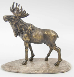 Bronzefigur eines Elches auf ovaler Marmorplatte. Höhe ca. 28,5 cm, ...