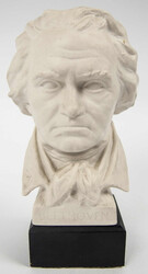 Büste von Beethoven von Bochmann, auf Holzsockel. Höhe ca. 20 cm  ...