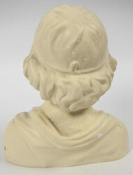 Büste im Jugendstil - Junge Dame - Farbabplatzer. Höhe ca. 20 cm ...