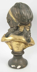 Jugendstil Büste aus Gips, mit goldenen Akzenten, Chips vorhanden. ...