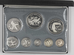 Belize 1974, Kursmünzensatz im Etui. Erhaltung: mint.  Automatically ...
