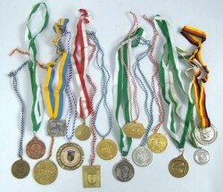 Lot Schwimm - Medaillen. Insgesamt 15 Stück.  Automatically ...