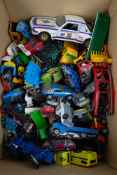 700.30: Jouets en tôle