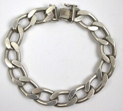 835er Silber Armband. Länge ca. 19 cmAutomatically generated ...
