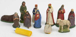 Lot Krippenfiguren aus Gips, teilweise mit kleinen ...