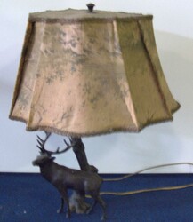 Tischlampe, "Fuß "Hirsch am Baum", Stoffschirm, dieser mit ...