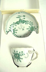 Meissen, Mokkatasse Motiv Indische Malerei grün, im Original Karton. ...