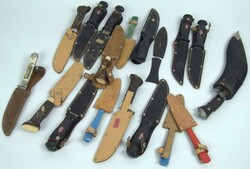 Lot Messer, dabei Jagdmesser, Kindermesser, Wurfmesser mit meist ...