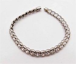 550.20: Schmuck, Armreife/Armbänder