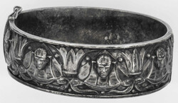 550.20: Schmuck, Armreife/Armbänder