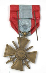 Kriegskreuz (Croix de Guerre) 1914-1915 mit Band und Nadeln ...
