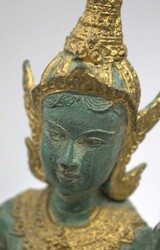 Metall Figur, "Tempelmusikerin". Thailand mitte 20. Jahrhundert. ...