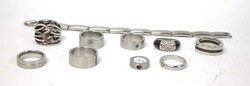 Lot Edelstahlschmuck aus Auflösung.Automatically generated ...
