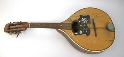 alte Mandoline mit Intarsien und floralen Perlmutt Dekor. Am Korpus ...
