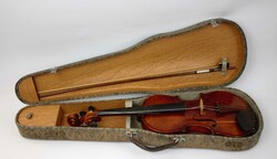 Geige / Violine im Kasten mit Violinenbogen. Gesamtlänge ca. 60 cm, ...