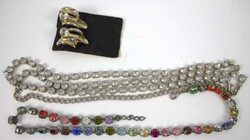550.70: Jewelry, Lots