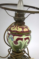 Jugendstil Tischlampe im Petroleum Stil mit Messingfuß, Majolika ...