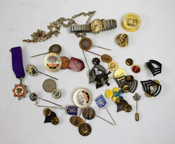 550.70: Jewelry, Lots