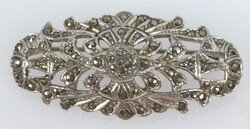 550.40: Joyas, broches / alfileres
