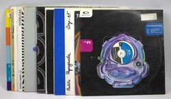 Lot Schallplatten aus AuflösungAutomatically generated translation ...