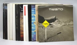 Lot Schallplatten aus AuflösungAutomatically generated translation ...