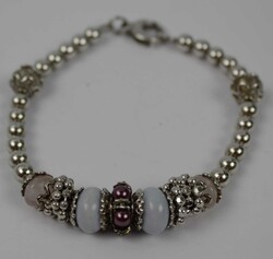 550.20: Jewelry, armrings and bracelets