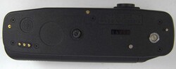 Leica Motor Winder R4, Nr. 84779Automatically generated translation ...