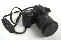 analoge Spiegelreflexkamera CANON EOS 500, 35mm Filmkamera mit ...