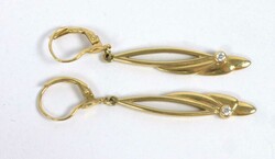 Ohrringe, 333er Gelbgold besetzt mit ZirkoniaAutomatically generated ...