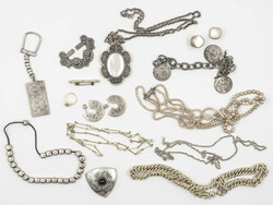 Lot Modeschmuck aus Auflösung.