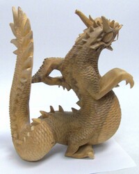 Mystische Drachenstatue aus Holz, Höhe ca. 31 cm, Länge ca. 24 cm. ...