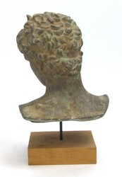 Bronzebüste "Jüngling von Marathon", Replik. Auf Holzsockel. Höhe ...