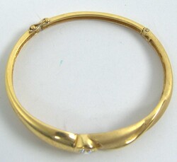Schöne AM-Gold-Double Armspange.  Automatically generated ...
