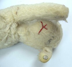 2 Steiff Tiere, 1x Lamm weiß mit silbernen Knopf, 1x Lamm schwarz ...