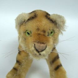 Steiff Tiger 8 x 21 cm, ohne Knopf und Fahne.  Automatically ...