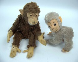 1 Steiff/ Schuco Affen, 1x Weiß und 1x Braun.Automatically generated ...