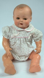 Schildkröt Puppe, am Kopf gemarkt mit Schildkröt in Raute 48, ...