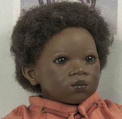 Annette Himstedt Puppe Pemba,Teil der frühen 1990er Kollektionen, im ...