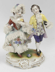 Porzellanfigur „Elegantes Paar“, blaue Unterglasurmarke ...