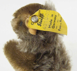 Steiff Biber Nagy mit silbernem Knopf und Fahne, Nr. 4310.00  ...