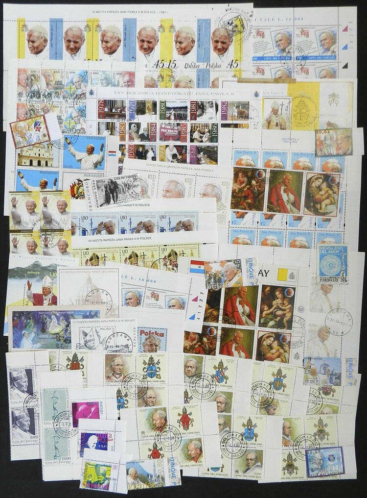 Very attractive lot of modern stamps, souvenir sheets and mini-sheets ...