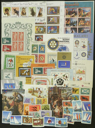 Lot of varied stamps and souvenir sheets, very thematic, high catalog ...