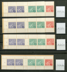 1963-1967, vier Automaten-Markenheftchen (Mi. 2x 556x, 2x 557x, 1x ...