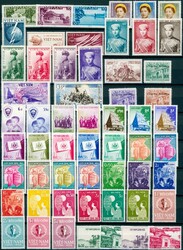 SØRØST-ASIA. 64-siders innstikksbok med bra Vietnam-samling over ...