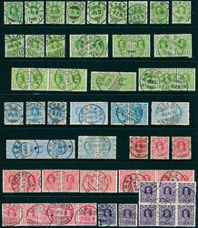 110-13. Samling løse merker, par og striper på en innstikk-side, ...