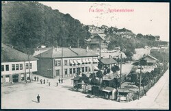 SKIEN. Jernbanestationen. Fint oversiktskort (N. K. 485). Br. 1910. ...