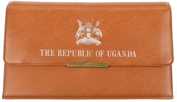 UGANDA. Myntsett i originalmappe utgitt i anledning besøk av paven ...