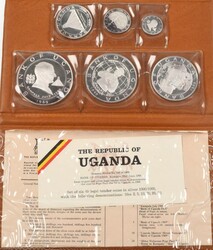 UGANDA. Myntsett i originalmappe utgitt i anledning besøk av paven ...