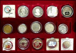 ca.1875/2010, Münzkoffer mit 94 Münzen und Medaillen, dabei einiges ...