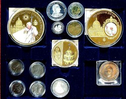 ca.1900/2020, Sammlernachlass im Münzkoffer, Kassette und Karton mit ...